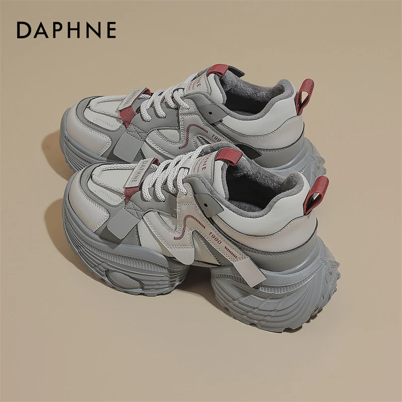 达芙妮加绒雪地棉鞋女款25新款厚底增高防寒百搭老爹鞋运动风潮鞋