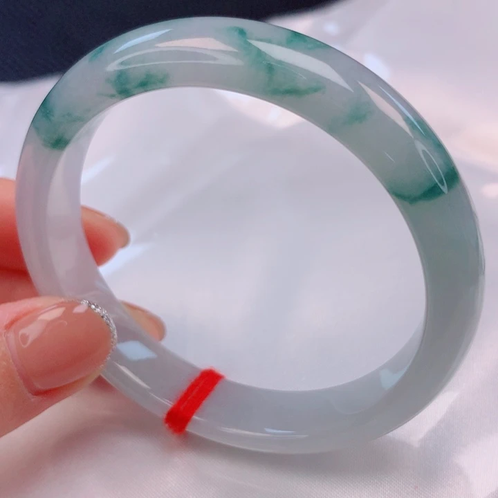 翡翠未镶嵌手镯56圈口