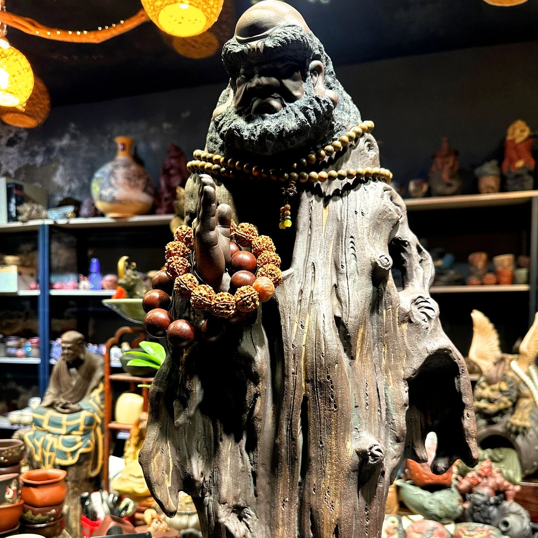 子夜何伟斌亲工款（菩提达摩）茶宠 一颗静心看世界，半盏清茶悟人生