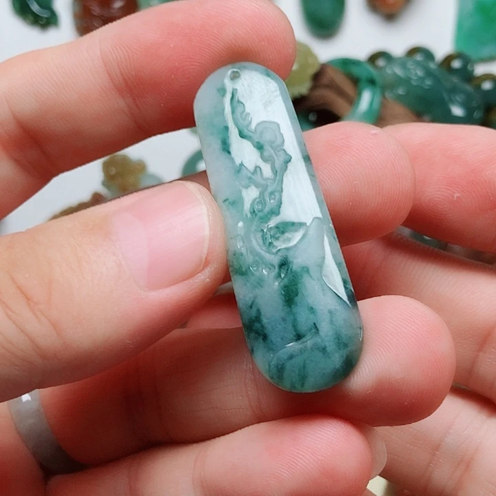 颈饰未镶嵌翡翠翡翠