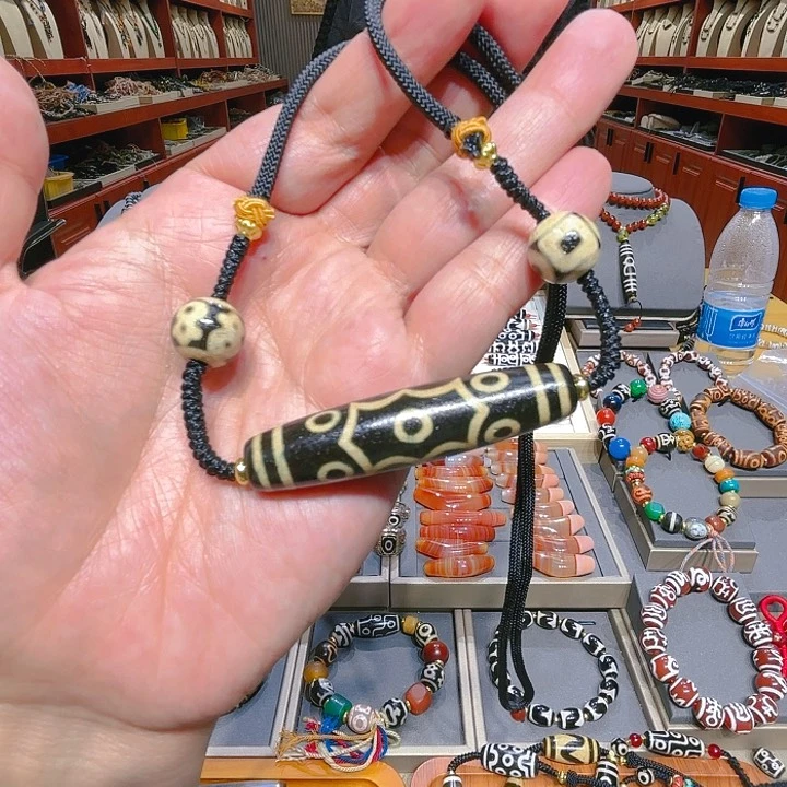 未镶嵌玛瑙/玉髓珠宝奇石