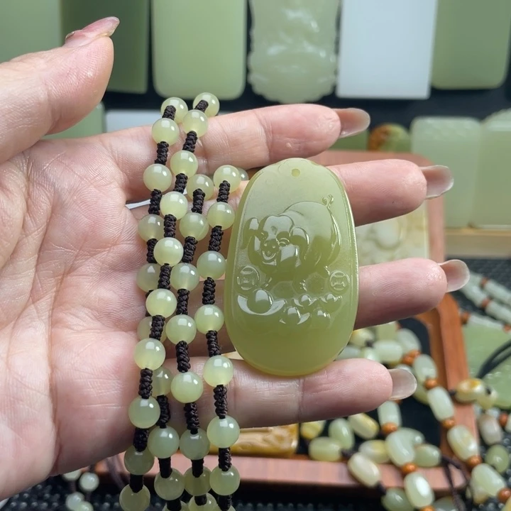 草***木新疆昆仑山料生肖猪