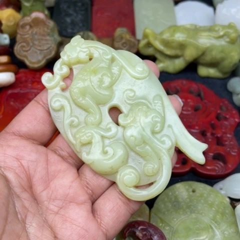 蛇纹石玉颈饰未镶嵌41