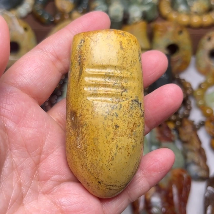 岫岩河磨玉（透闪石质玉）未镶嵌珠宝奇石