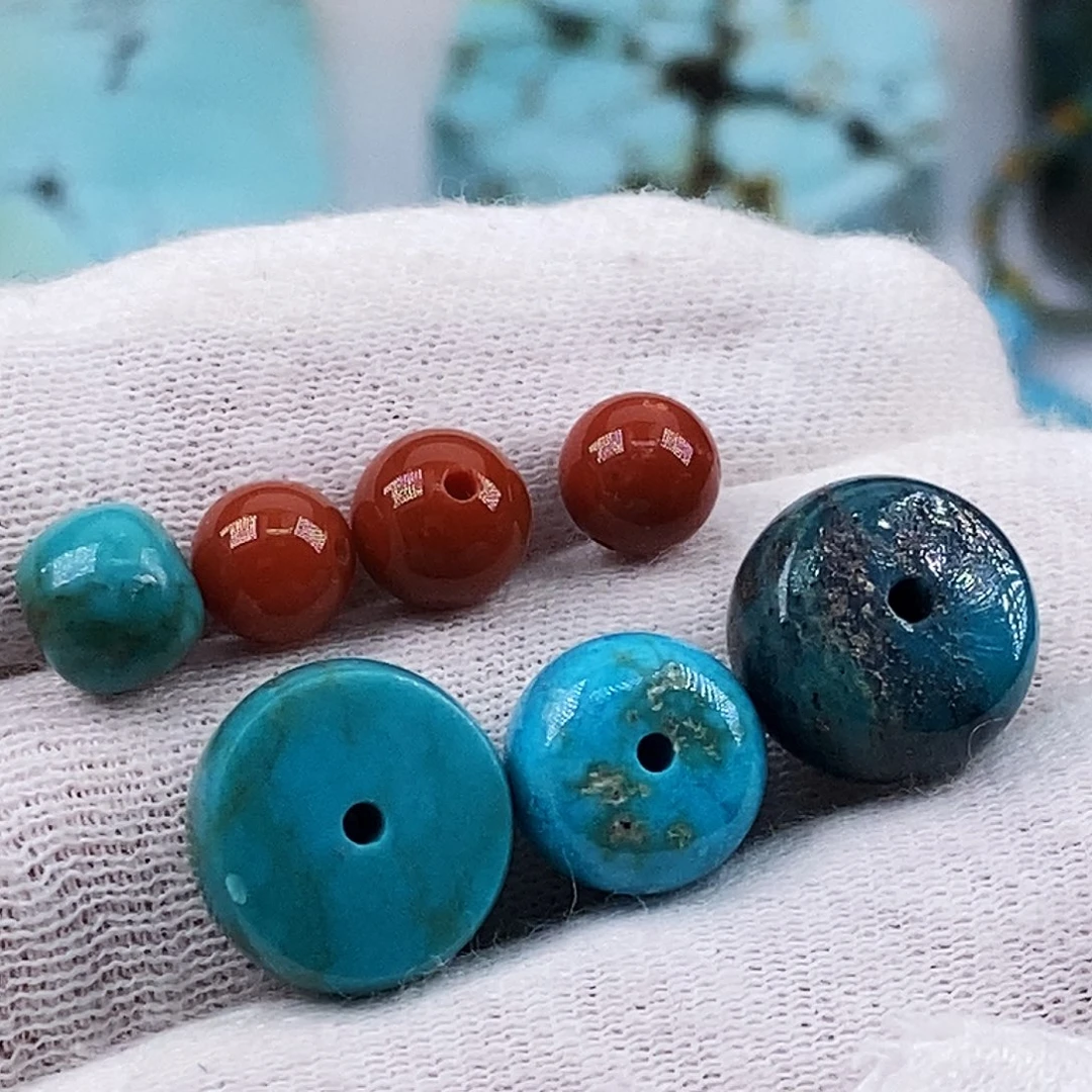 南红玛瑙未镶嵌珠宝奇石