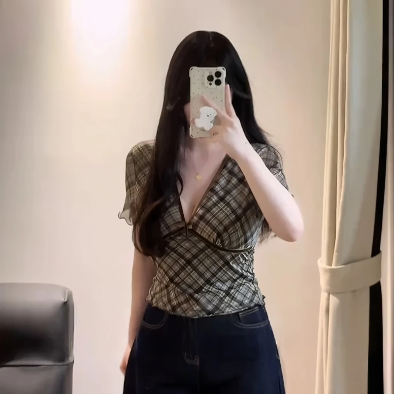 大码胖mm美式辣妹V领格纹正肩短袖t恤女夏季独特别致掐腰显瘦上衣