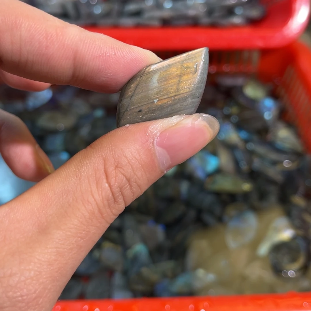 拉长石吊坠未镶嵌e****o