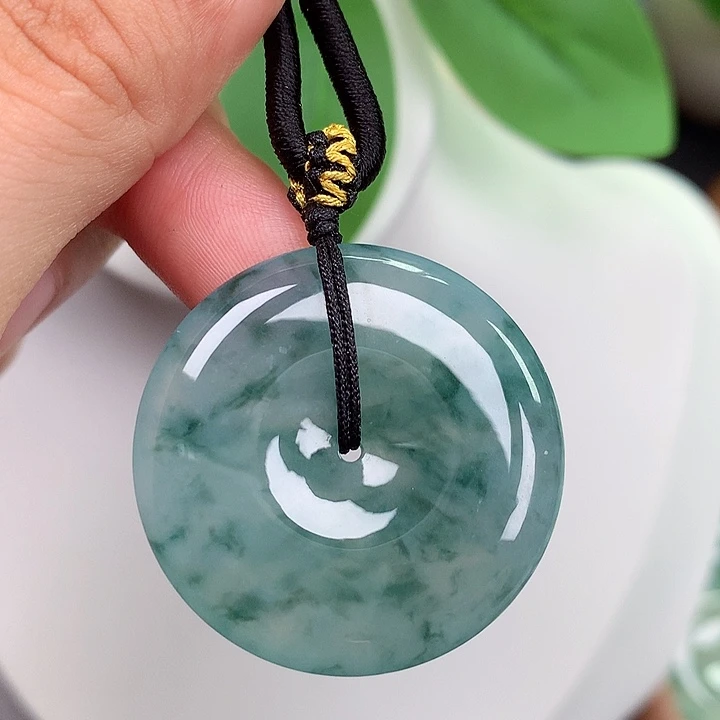 翡翠未镶嵌颈饰平安扣 31.9x5.8mm