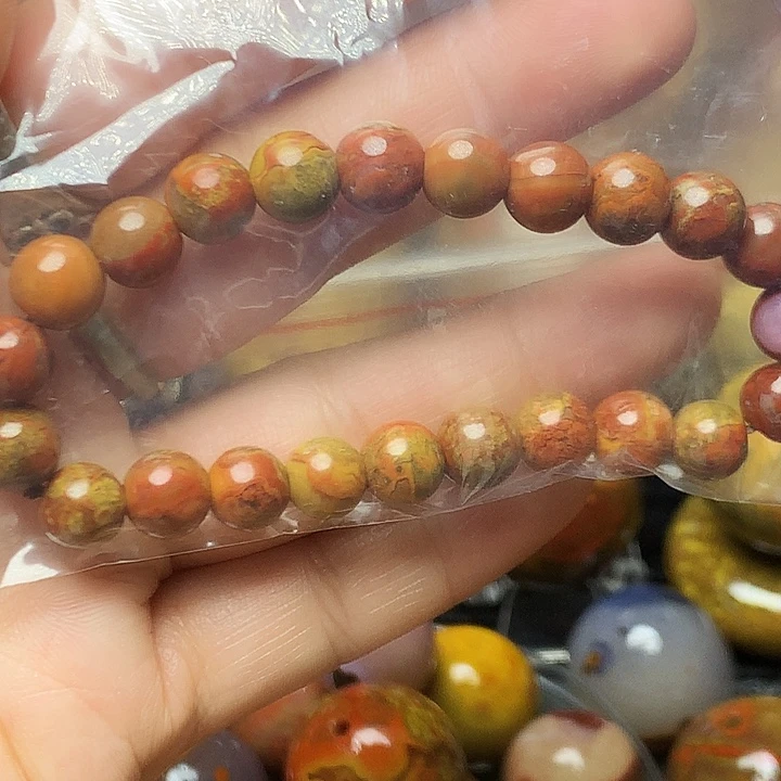 莲***心玛瑙/玉髓未镶嵌手链