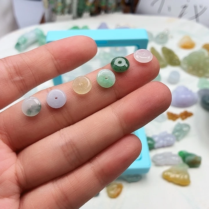 蒙***平吊坠(不含链)未镶嵌翡翠平安扣