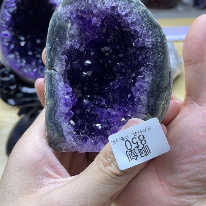 未镶嵌水晶大型摆件（非配饰）