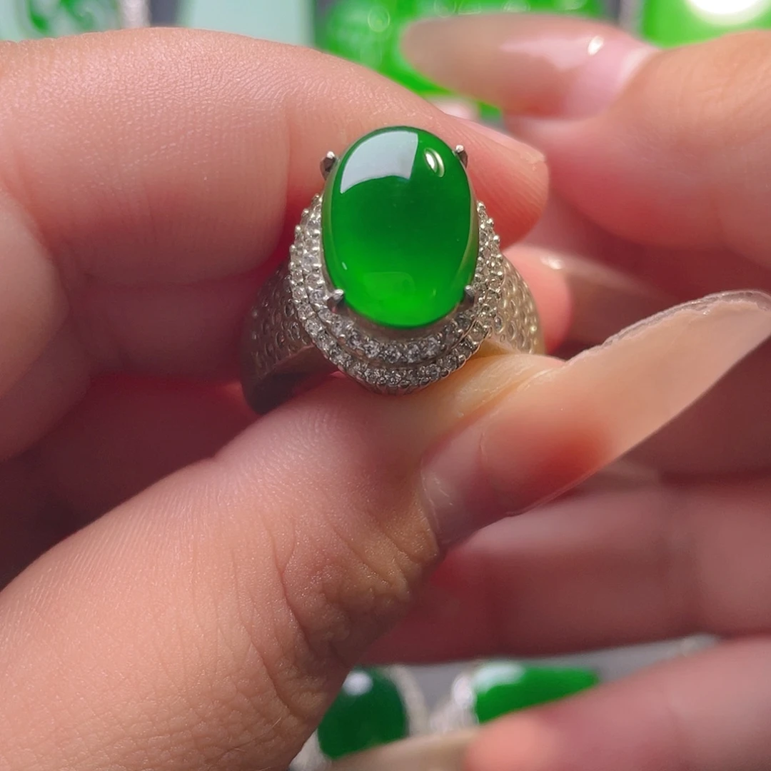 翡翠戒指未镶嵌蛋面