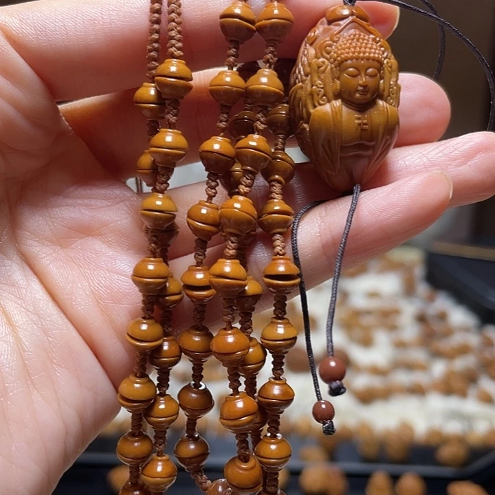 橄榄核吊坠大日如来