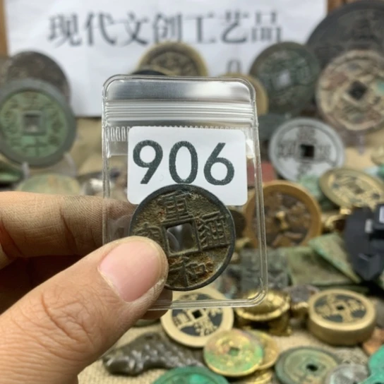 铜福****珍现代文创工艺品