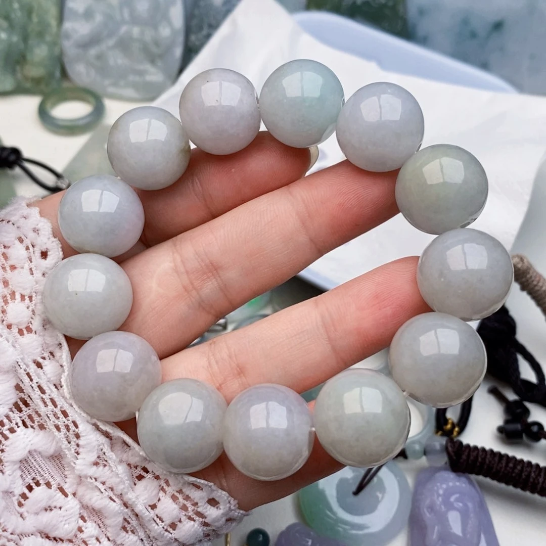 翡翠未镶嵌颈饰凯****r手串