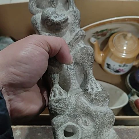 洪***极石材精美摆件（不退换，微瑕疵）