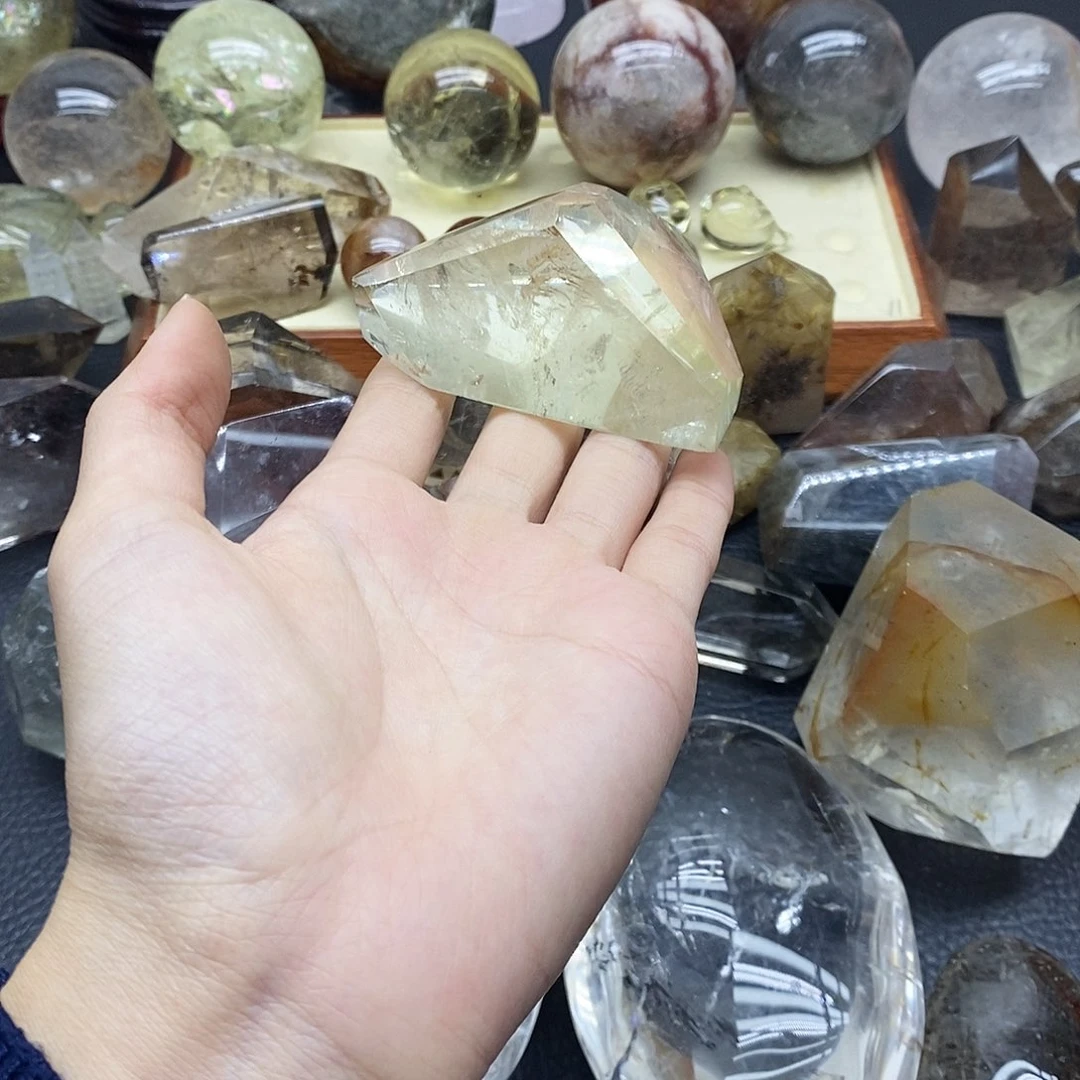 珠宝半成品水晶未镶嵌190水晶石