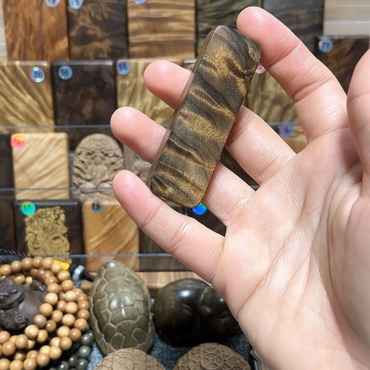 金丝楠把件朱*金丝楠木小叶桢楠