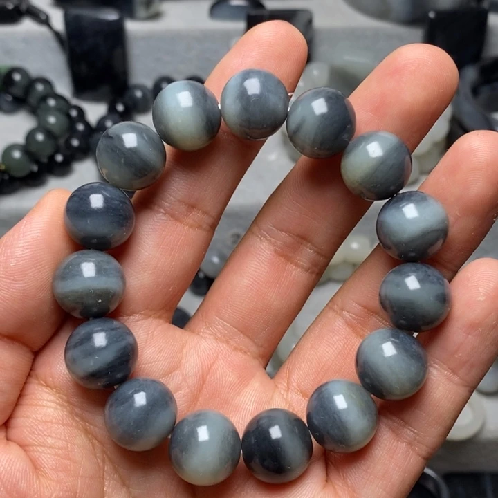 未镶嵌和田玉（子料）挂件