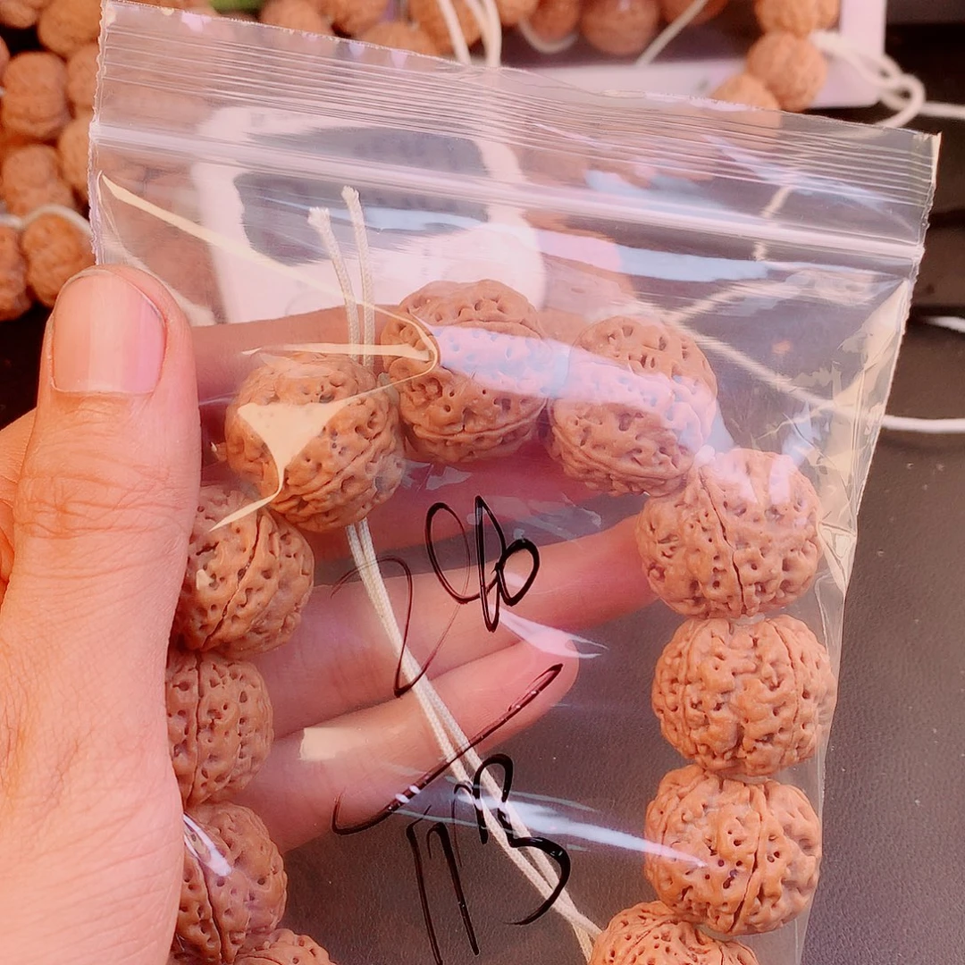 鹏***'吊坠金刚菩提11————-