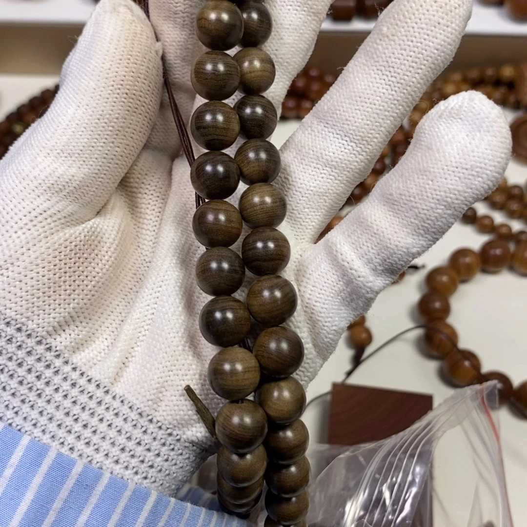 东****檀香木老山檀香1.0阴沉奶香