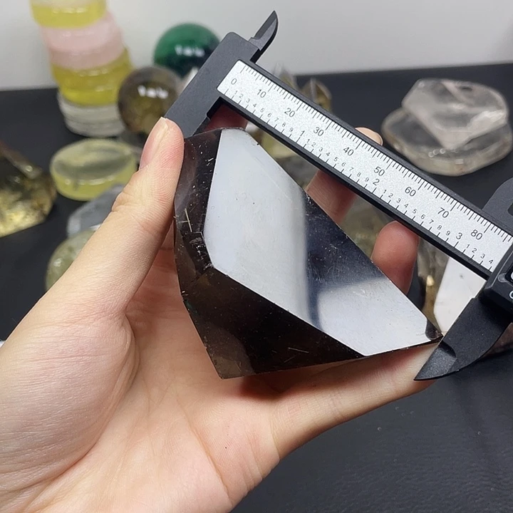 未镶嵌珠宝半成品水晶131水晶石