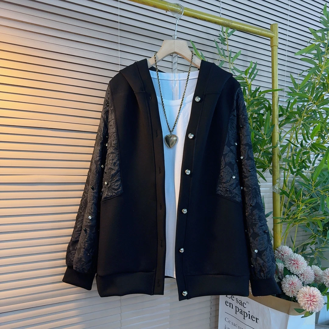 1633胖mm春季新款欧货时尚休闲百搭款拼接订珠订珠连帽显瘦外套