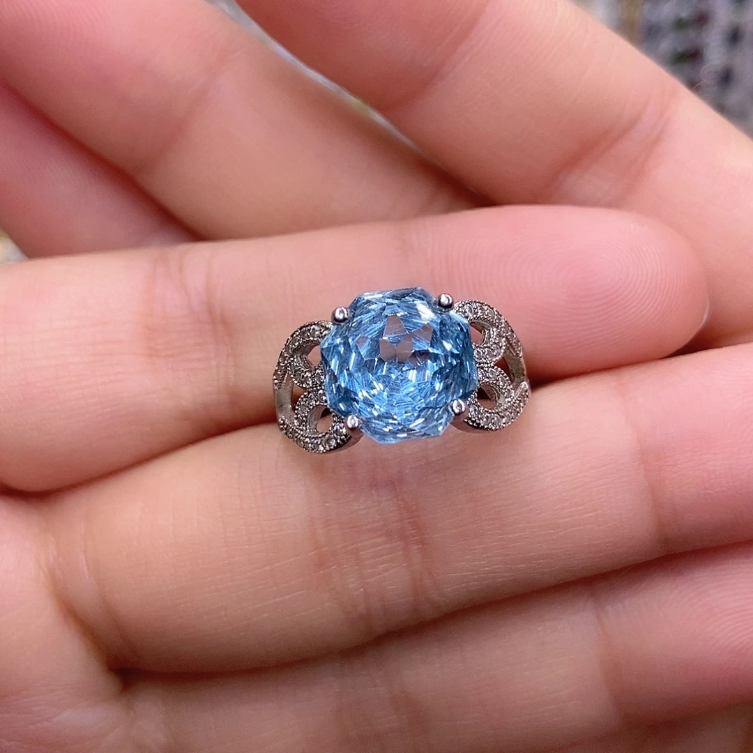 银S925镶嵌托帕石戒指