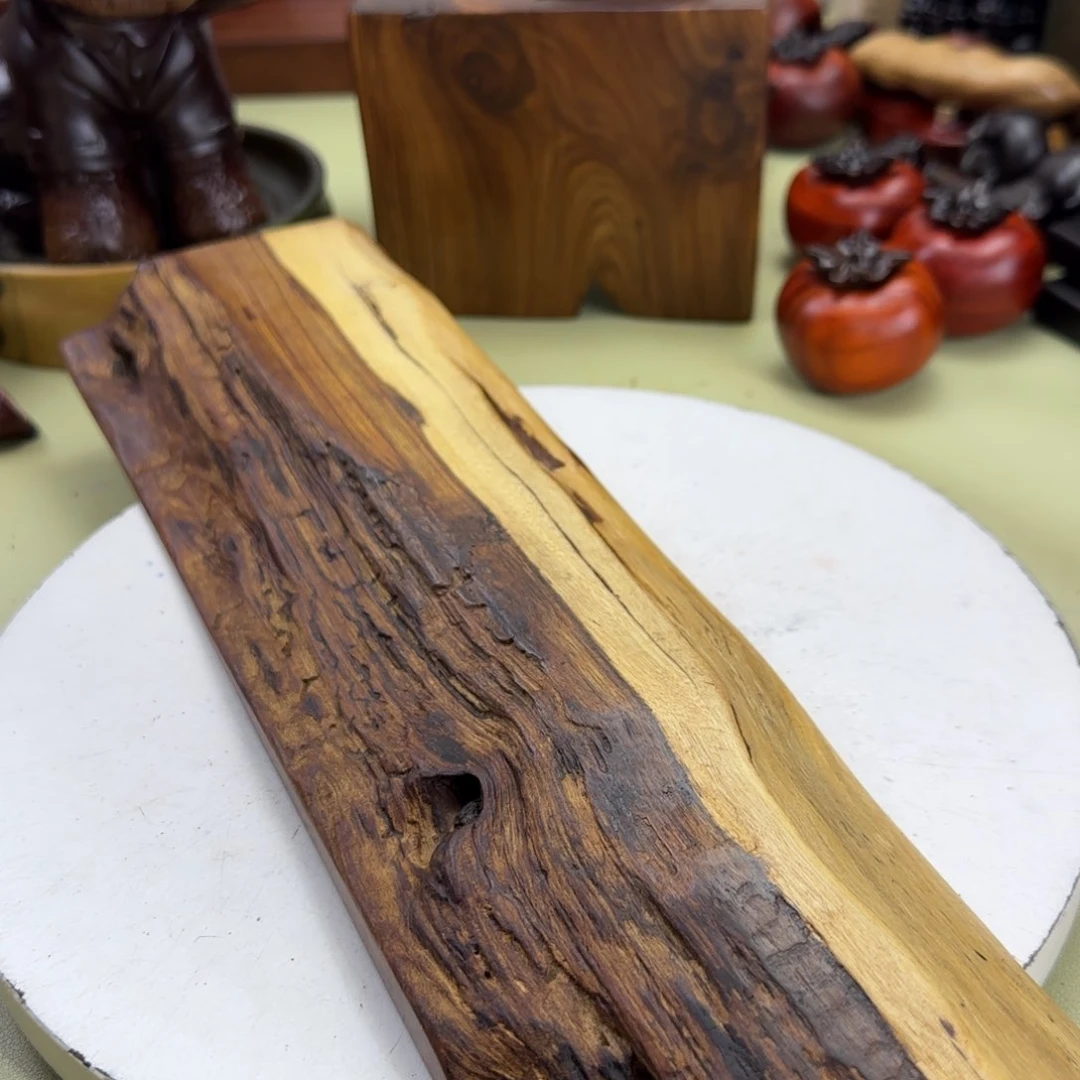 大果紫檀（缅甸花梨）如*