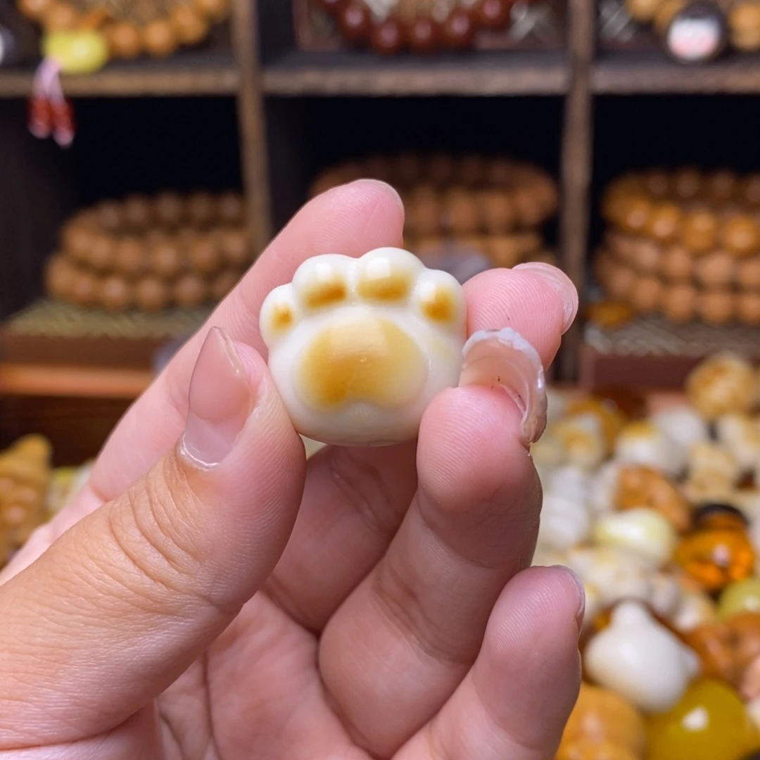 非金属屁桃配饰屁桃