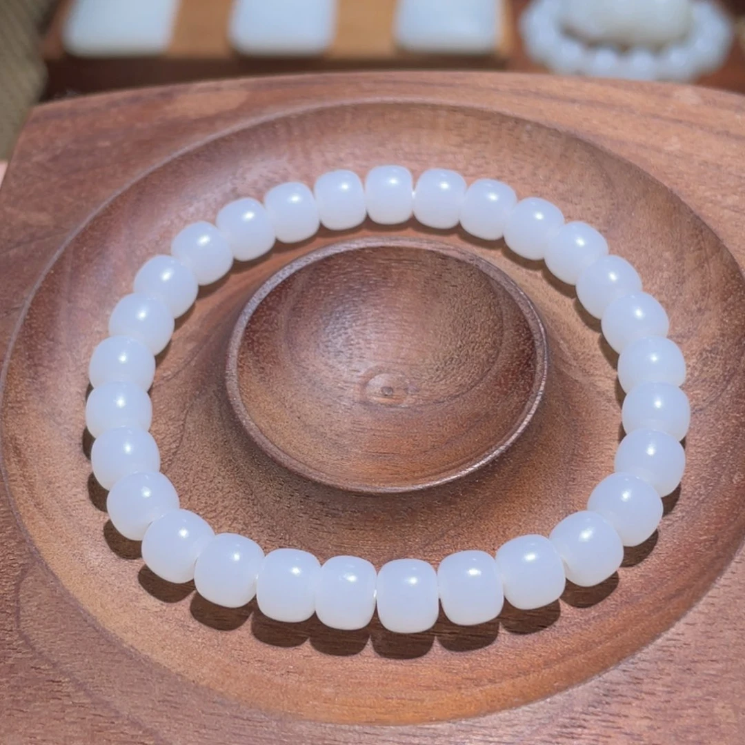 未镶嵌手链和田玉卡7