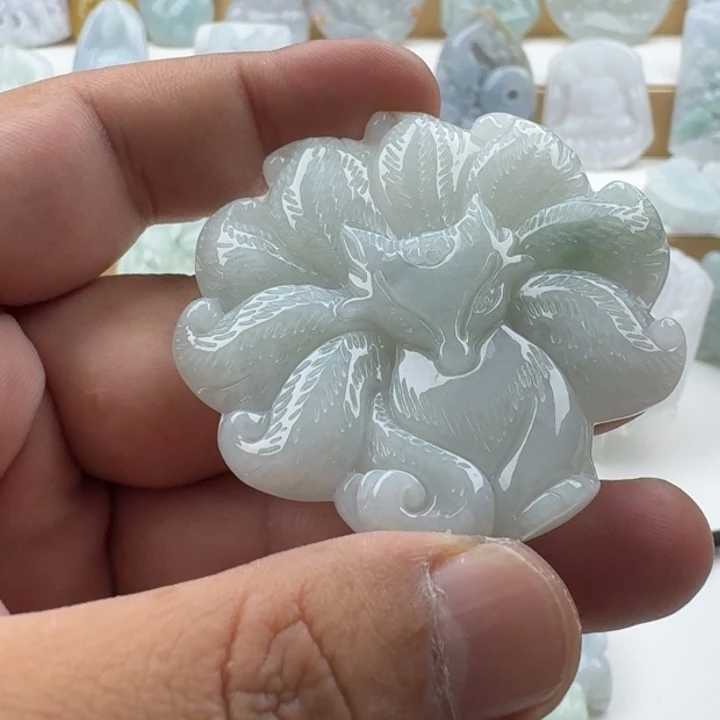 翡翠未镶嵌颈饰天然缅甸A货翡翠