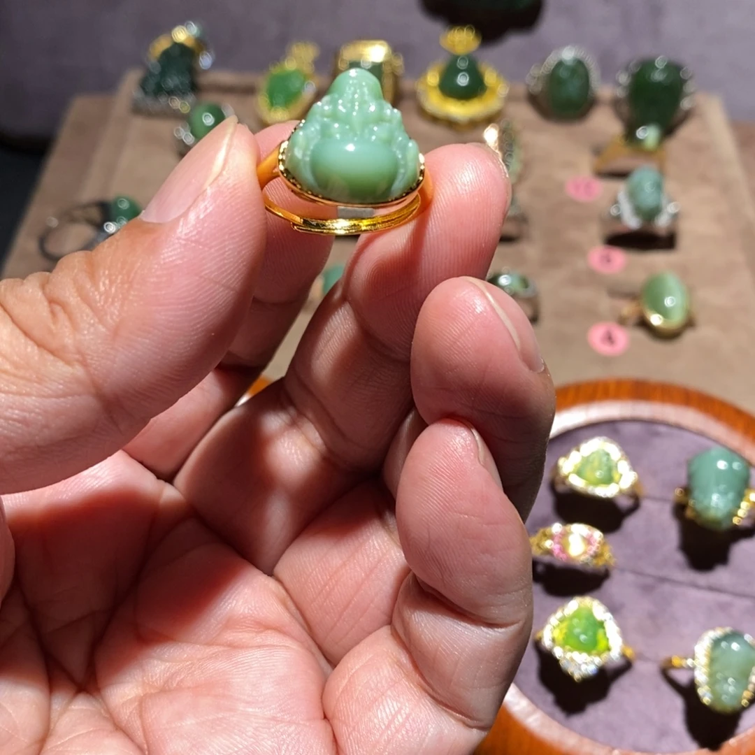 增***。和田玉(碧玉)未镶嵌戒指