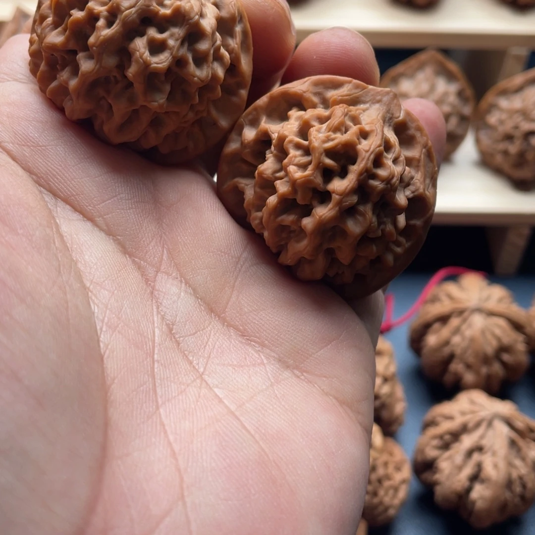 月***爹文玩核桃吊坠秦岭核桃