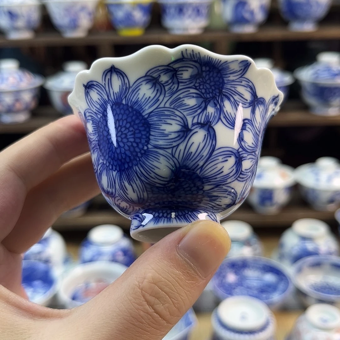 手绘青花向日葵花口杯