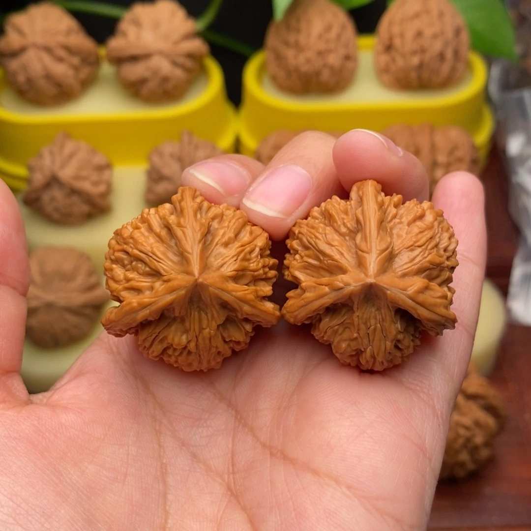 把件文玩核桃33“文山”三棱