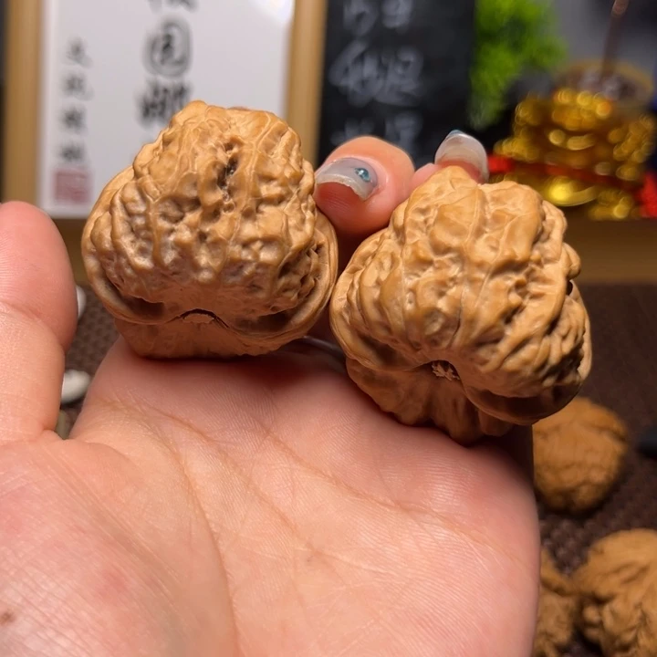 文玩核桃吊坠39尺蛤蟆洞74