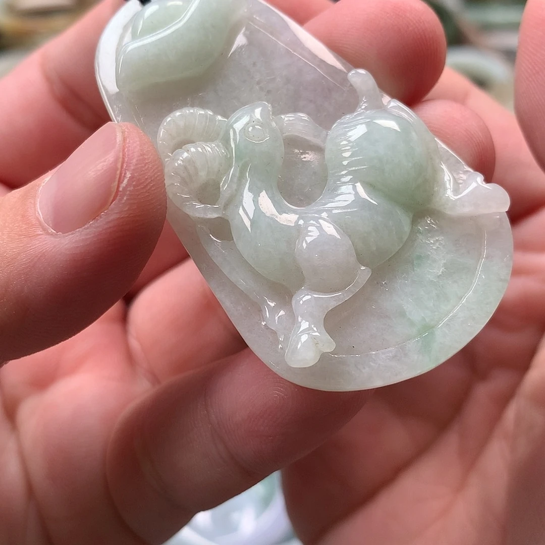 颈饰未镶嵌翡翠羊