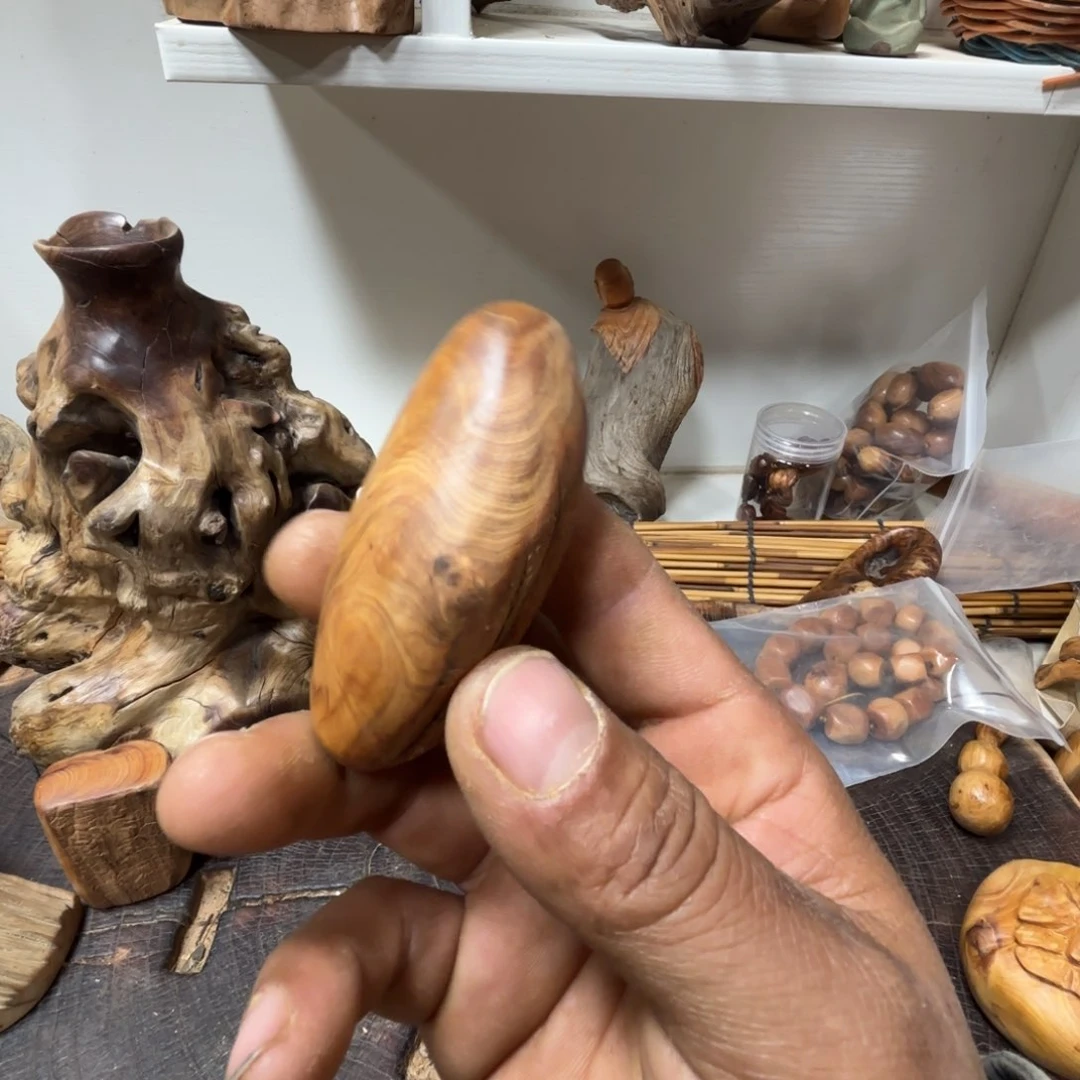 柏木（崖柏）空****贾北太行随行手把件