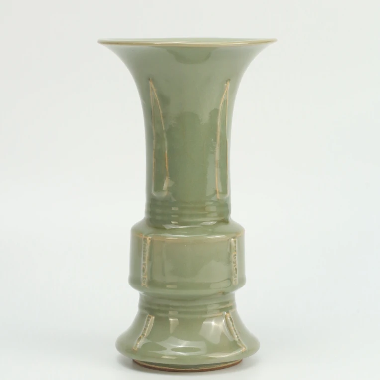 龙泉窑梅子青釉花觚