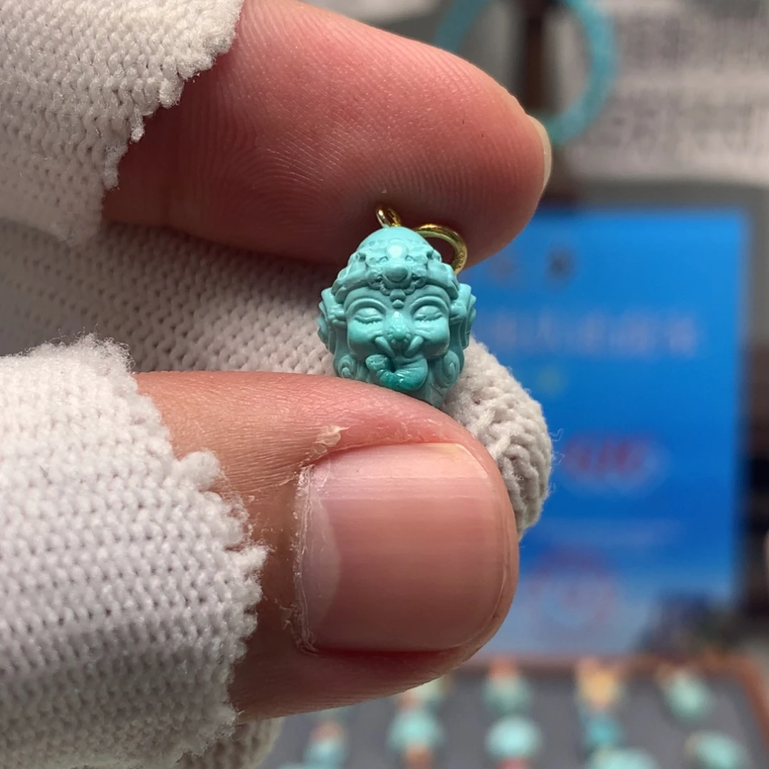 绿松石未镶嵌挂件