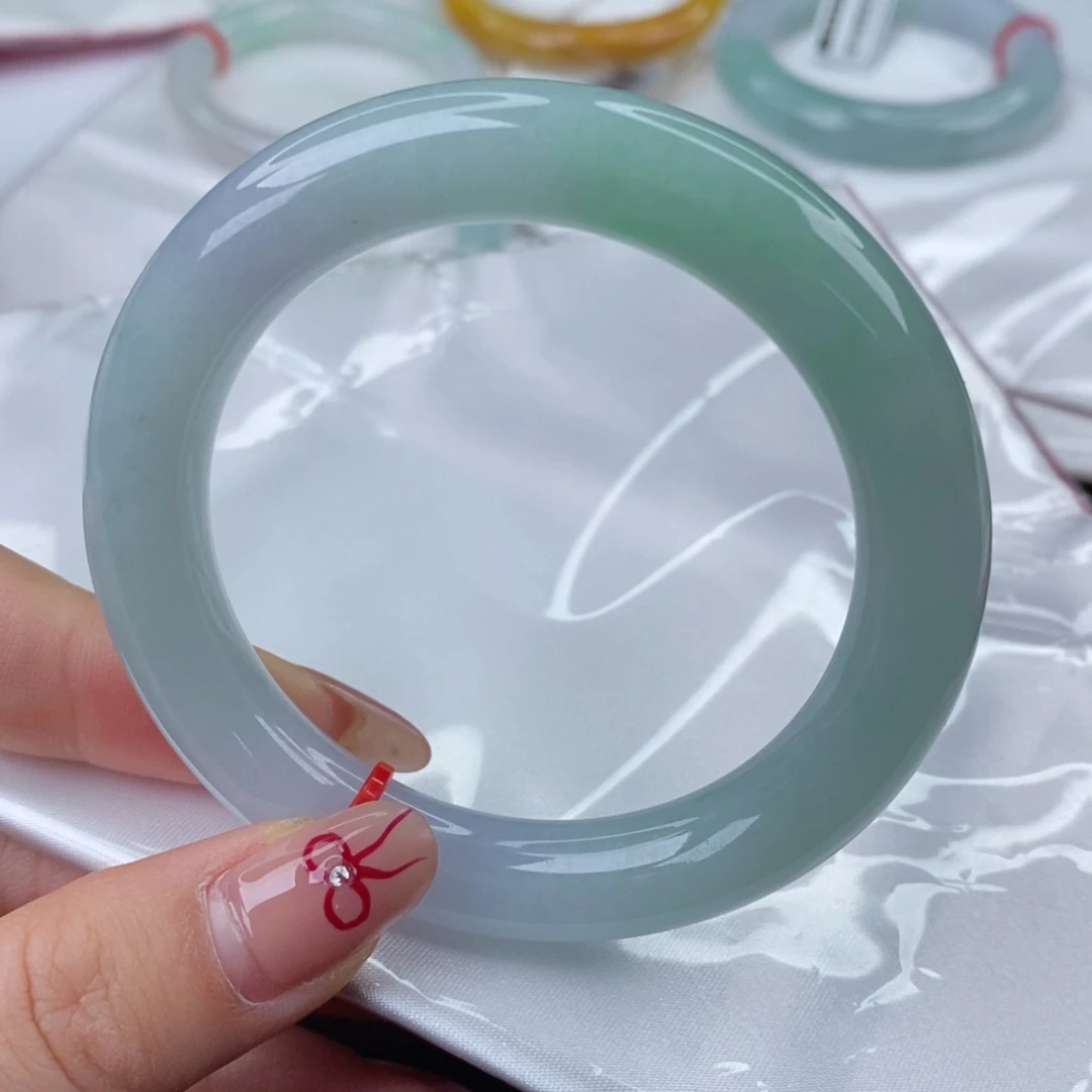 翡翠手镯未镶嵌54圆条