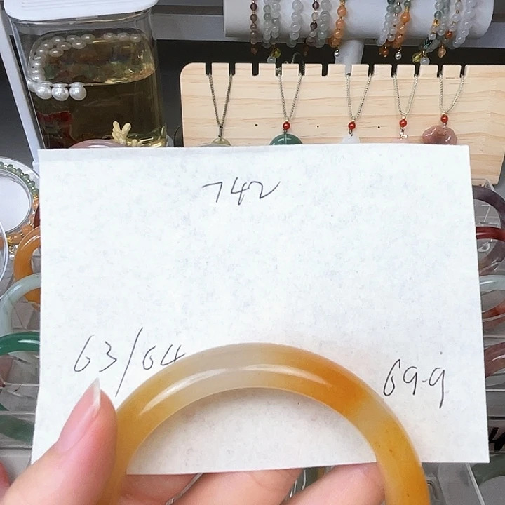 石英质玉手镯合金742