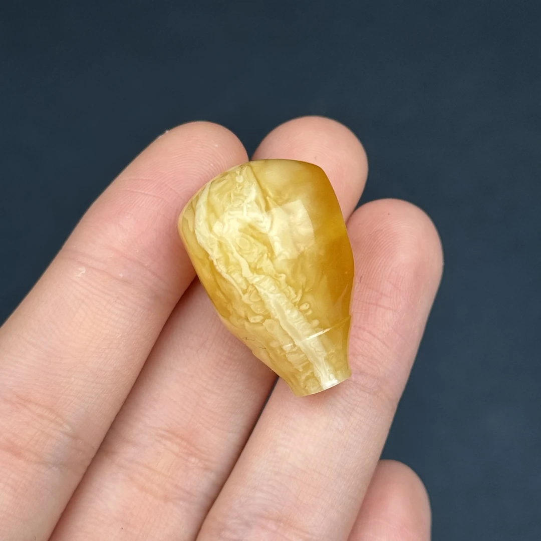 Z3650天然原矿蜜蜡 满蜡妖花三通18.7*28*18.7mm支持复检 假一罚