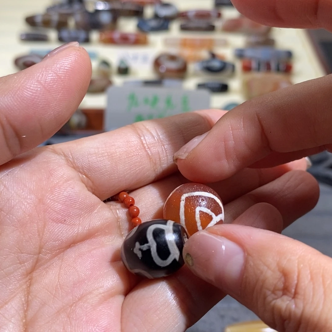 我***暖玛瑙/玉髓合金颈饰