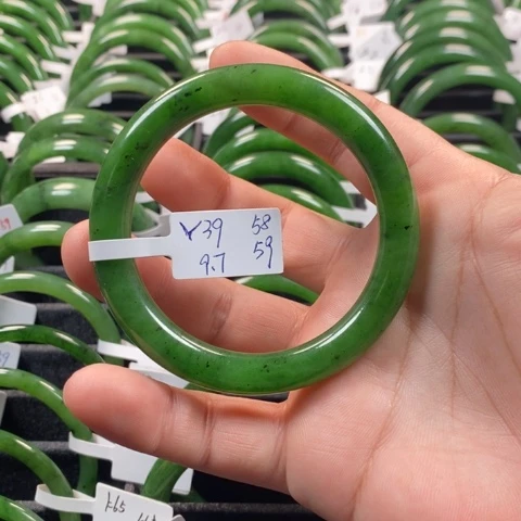 和田玉（碧玉）手镯未镶嵌