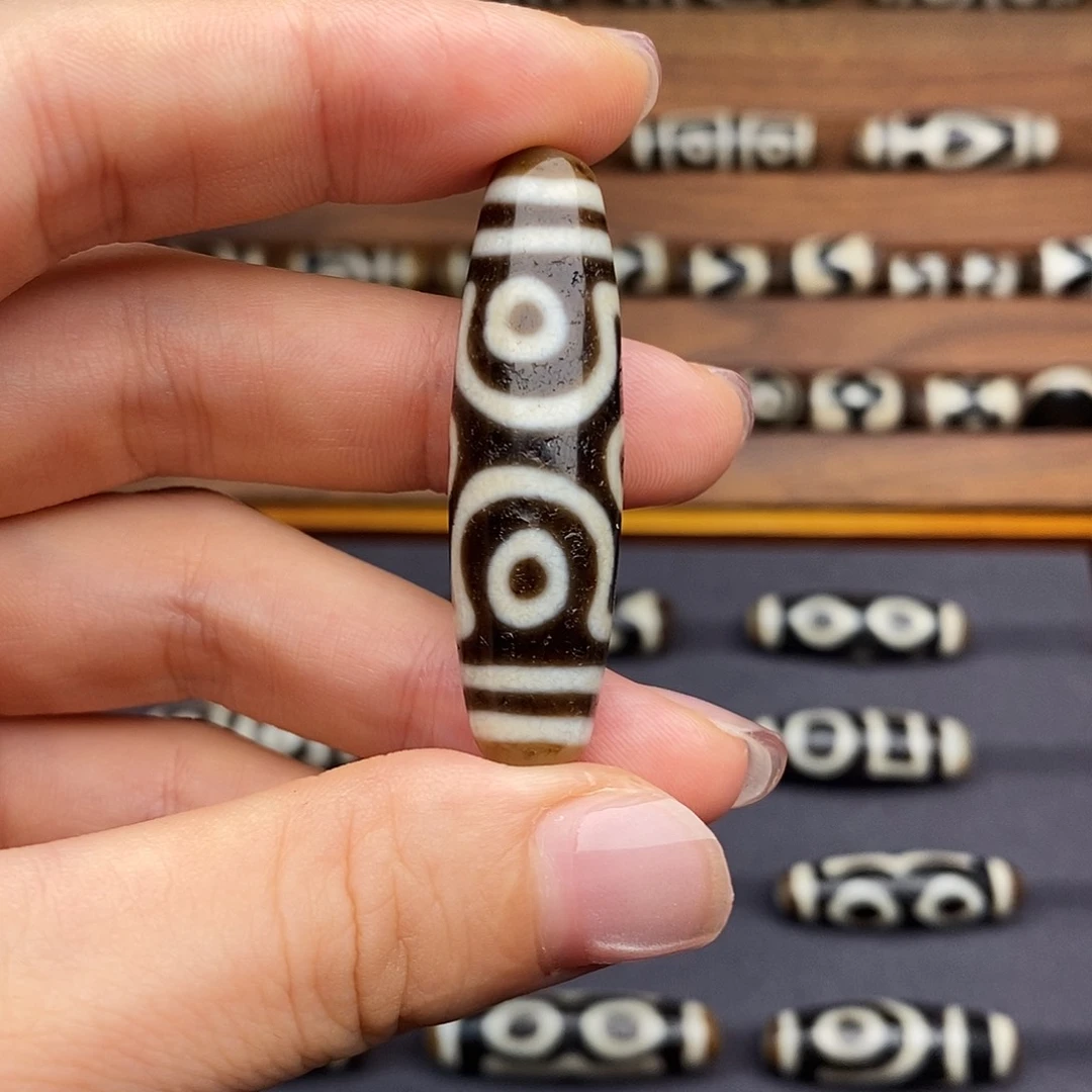 未****玛瑙/玉髓颈饰合金