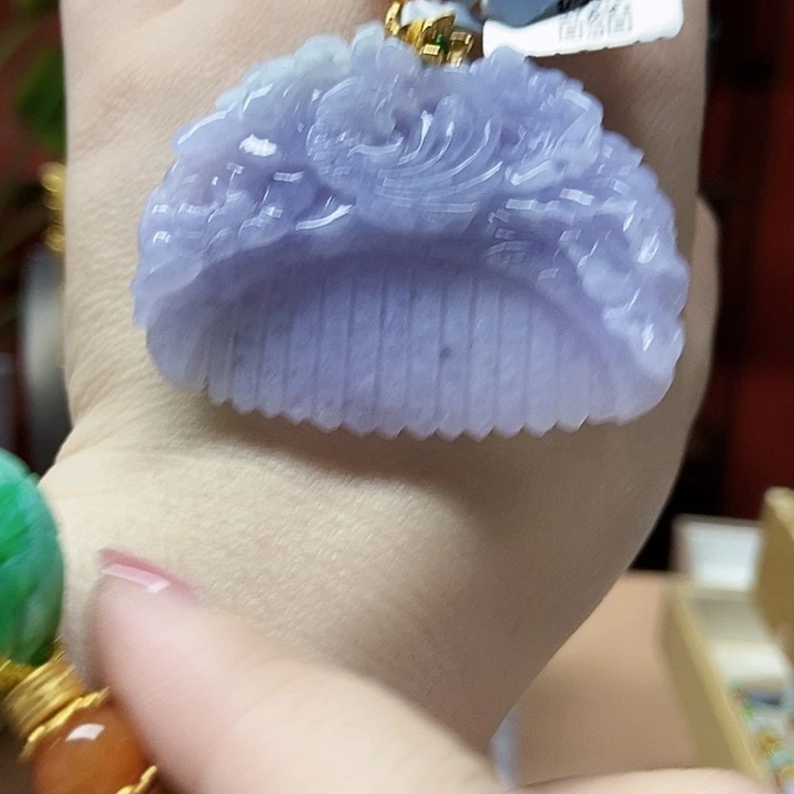 翡翠未镶嵌颈饰吊坠