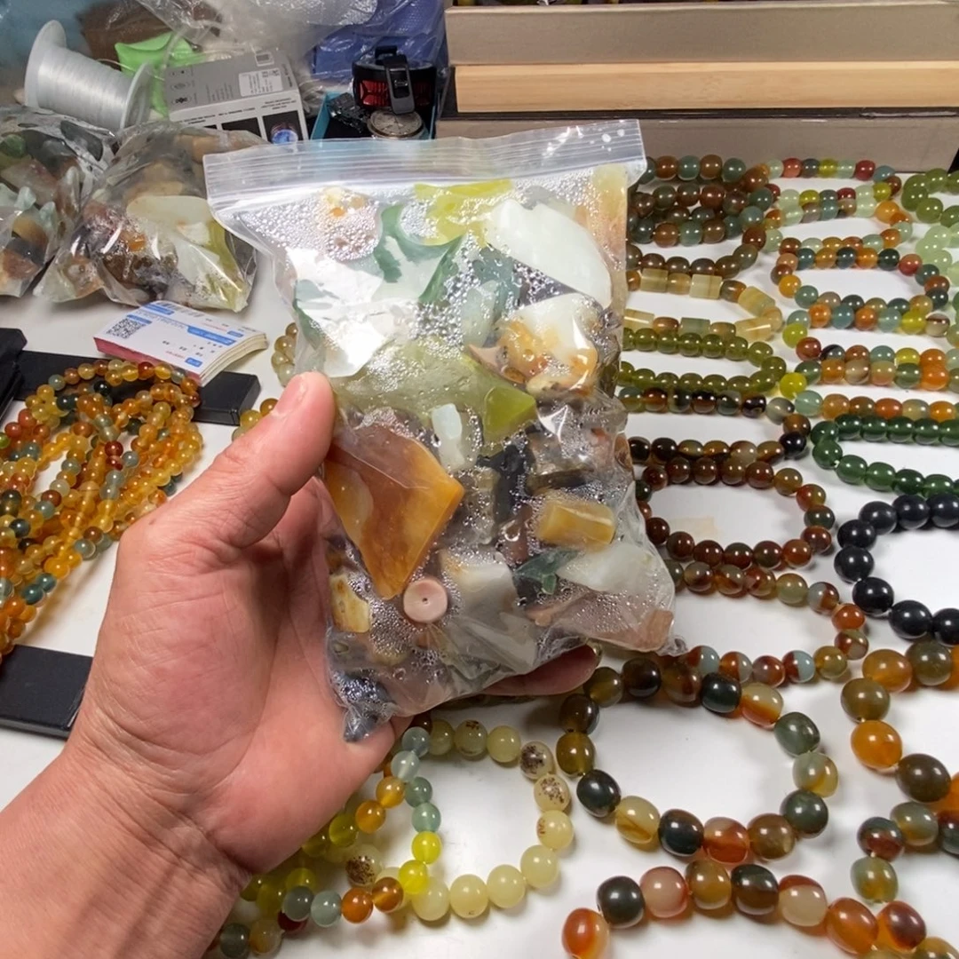 蛇纹石玉未镶嵌手链无科技岫玉花玉鱼缸石