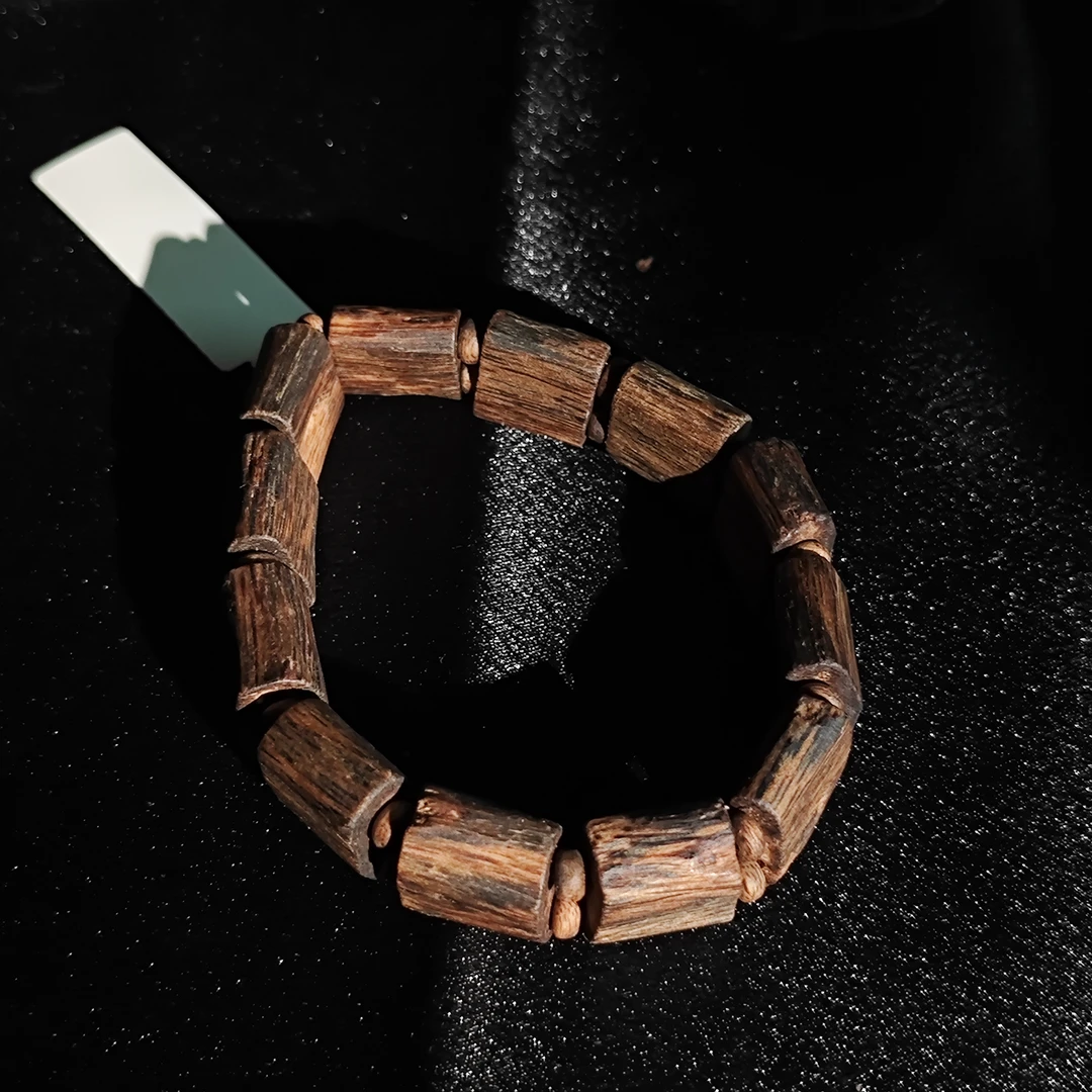 沉香海南沉香树心油带双隔片单圈手串（多样性发其一）附带热科大证